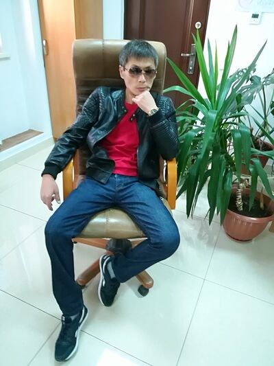  ,   Ruslan, 46 ,   ,   , c 