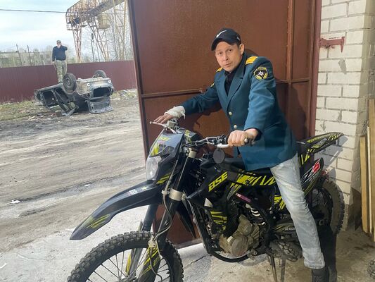  ,   Maxim, 34 ,   ,   , c 