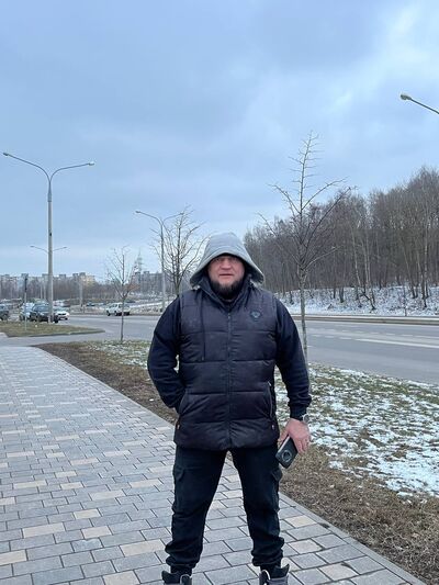  ,   Aleksandr, 44 ,   c 