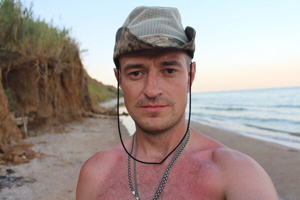  ,   Alex, 41 ,   ,   , c , 