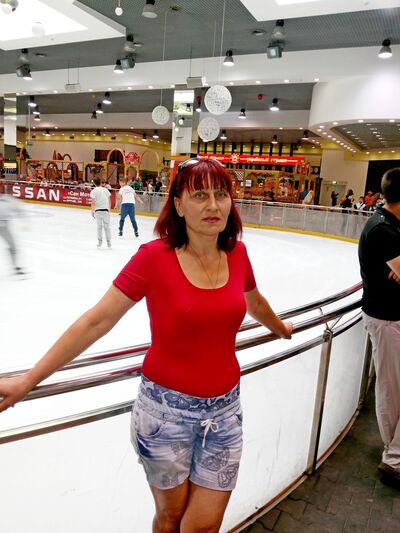  Barssel,   Lara, 61 ,     , c 