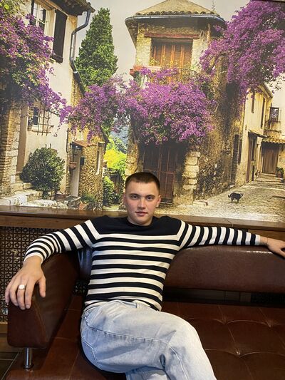  ,   Roman, 28 ,   ,   