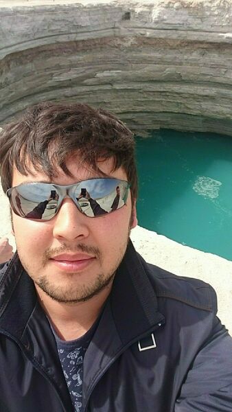  ,   Ghost, 37 ,   ,   , c , 