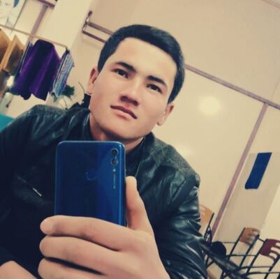  ,   Erik, 23 ,  