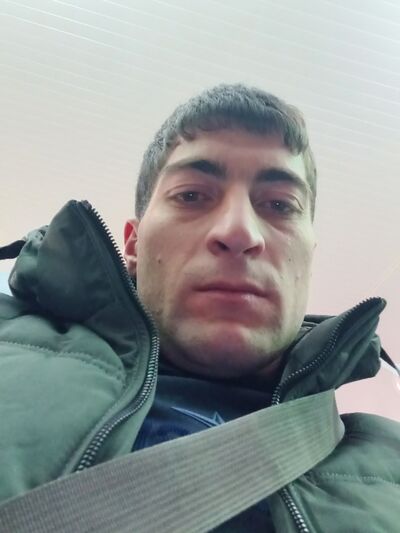  ,   Gurgen, 25 ,   ,   