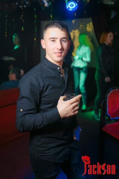  ,   Valentin, 26 ,   ,   , c 
