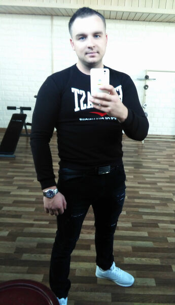  ,   Ilya, 32 ,   ,   , c 