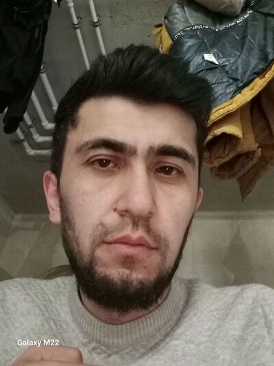  -,   Ruslonbek, 33 ,   