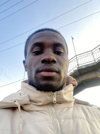  ,   Serge, 28 ,   ,   