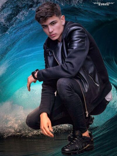  ,   Zuxriddin, 22 ,   ,   