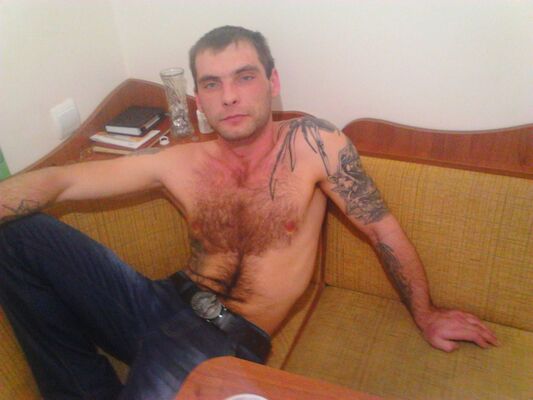  ,   Denis, 37 ,   , 