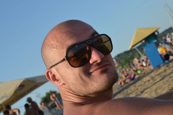  ,   Dmitry, 37 ,   ,   , c , 