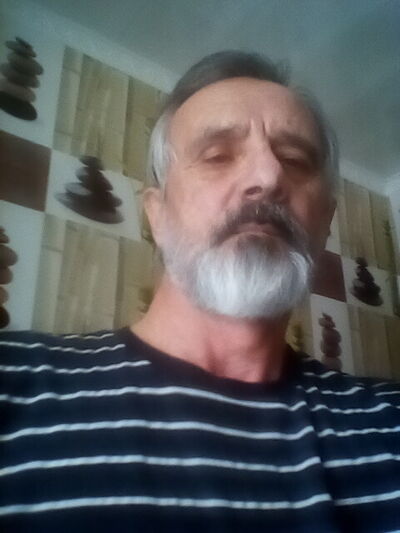  ,   Viktor, 72 ,   ,   