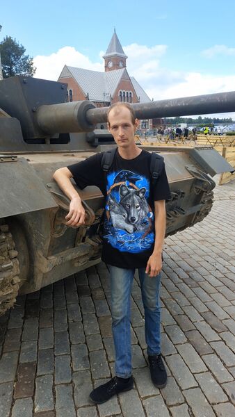  ,   Max, 33 ,   ,   