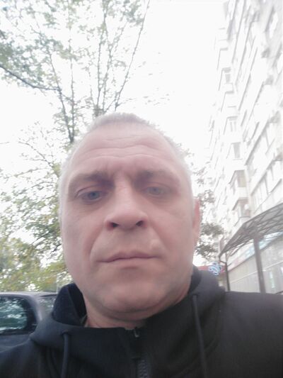  --,   , 44 ,  