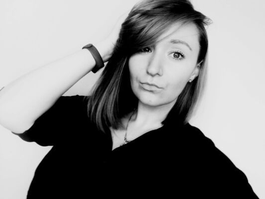  ,   Darya, 33 ,   