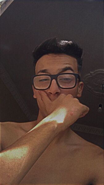  Algiers,   Zinou, 24 ,   ,   