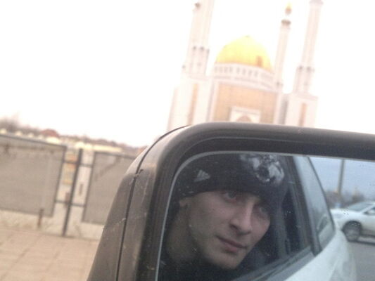  ,   Julik, 32 ,   