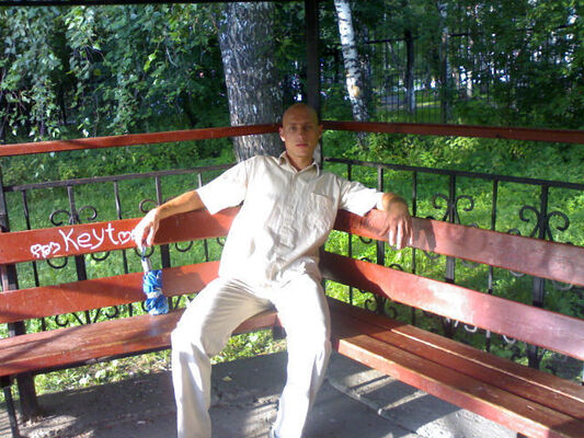  ,   Alex, 48 ,  