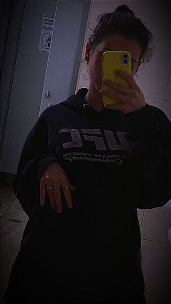  -,   , 21 ,   
