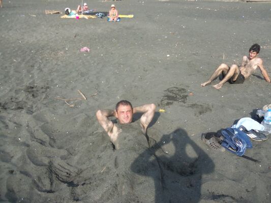  ,   Aleko, 44 ,  