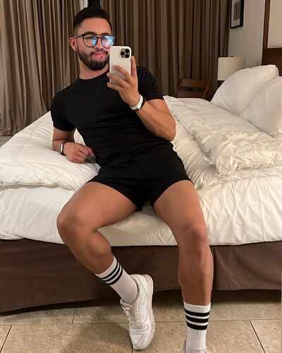  ,   , 33 ,   c 