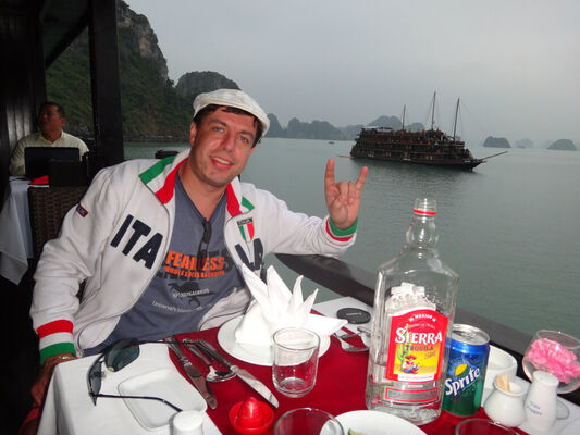  ,   Vladi, 39 ,   ,   