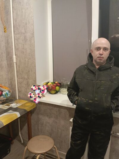  -,   Ilya, 37 ,   ,   