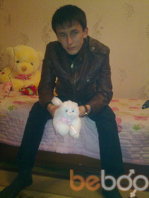  ,   Arman, 32 ,   