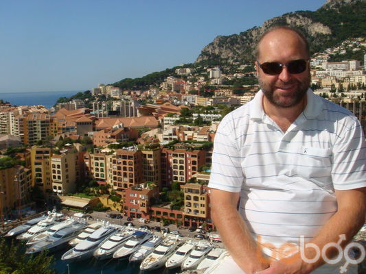  ,   Viktor, 51 ,   