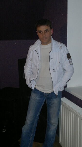  ,   Darius, 43 ,   c 