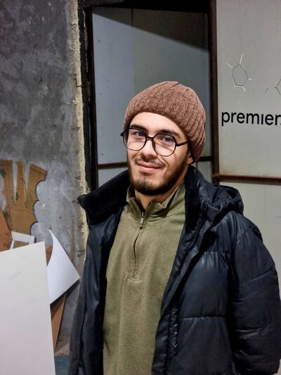  ,   Abdulaziz, 24 ,   ,   , c , 