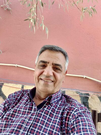   ,   Viktor, 58 ,   