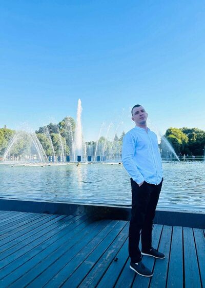  ,   Denis, 30 ,   ,   