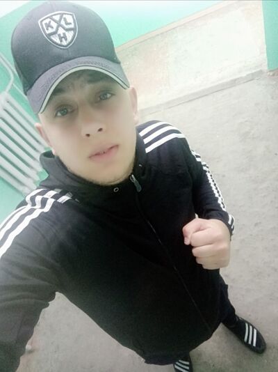  ,   Vladislav, 26 ,   ,   