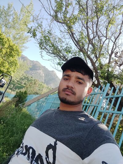  ,   Merik, 33 ,   ,   