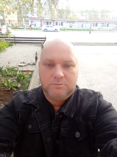  ,   Evgenie, 48 ,   ,   