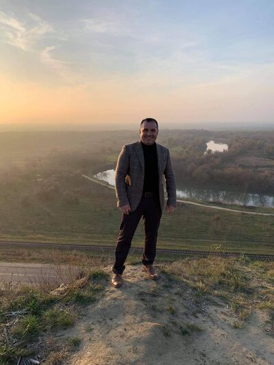  ,   Vladimir, 40 ,     , c , 