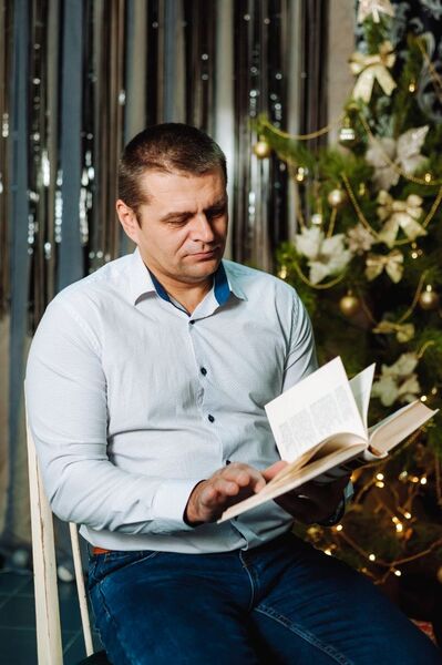  ,   Pavel, 49 ,   ,   , c 