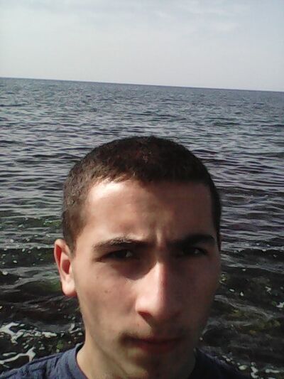  ,   Gagik, 28 ,   ,   , c 
