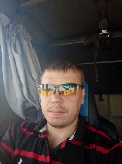  ,   Andrei, 37 ,   , 