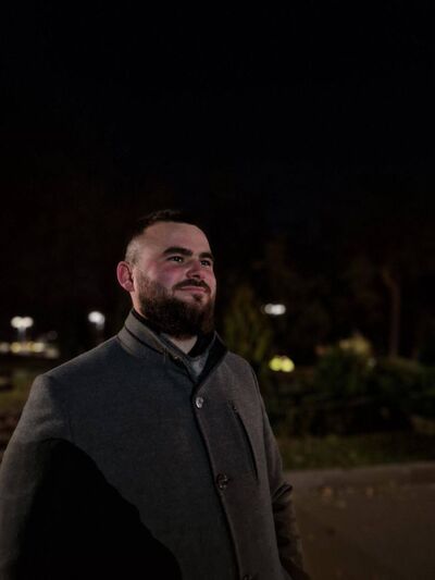  ,   Nik, 30 ,   ,   