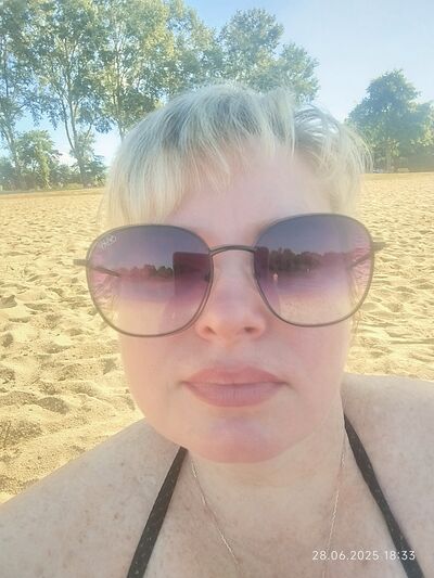  Alizay,   , 43 ,   