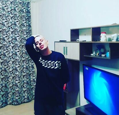  -,   Maksik, 29 ,   ,   , c 