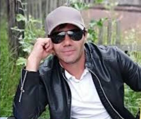  ,   Maks Retrew, 39 ,   ,   