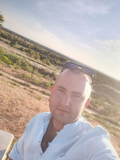  ,   Anton, 32 ,   ,   , 