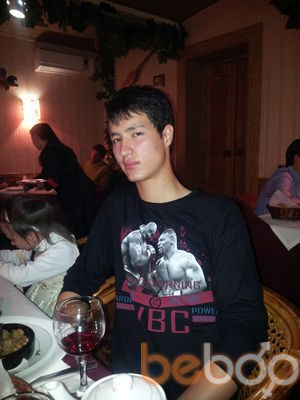  ,   Umar, 32 ,   