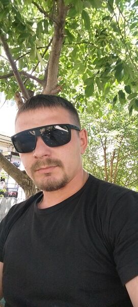  ,   Ivan, 32 ,   , 