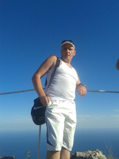  ,   Leonid, 43 ,   