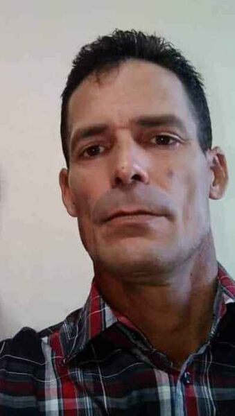  ,   Yosdani, 48 ,   ,   